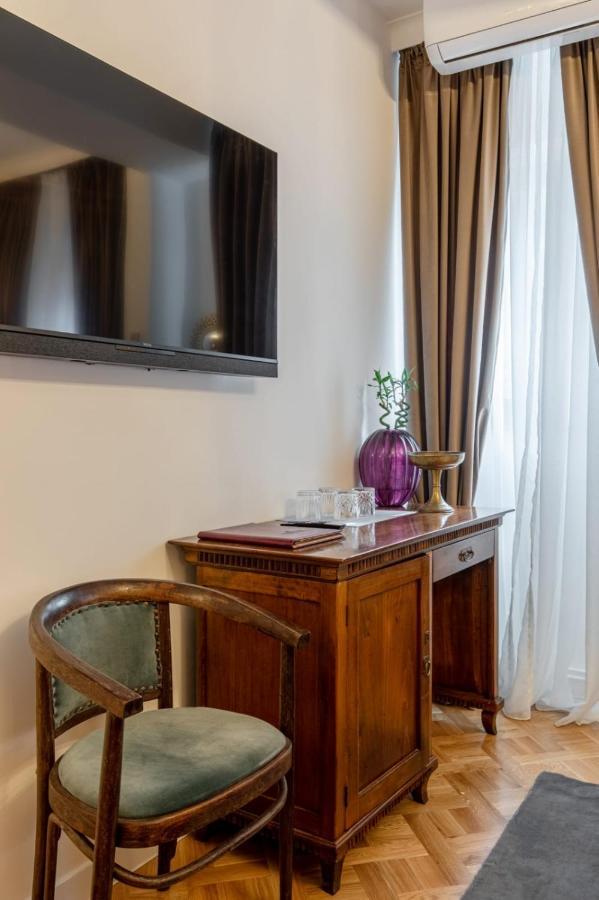 Hotel Clucerului Arc De Triomphe